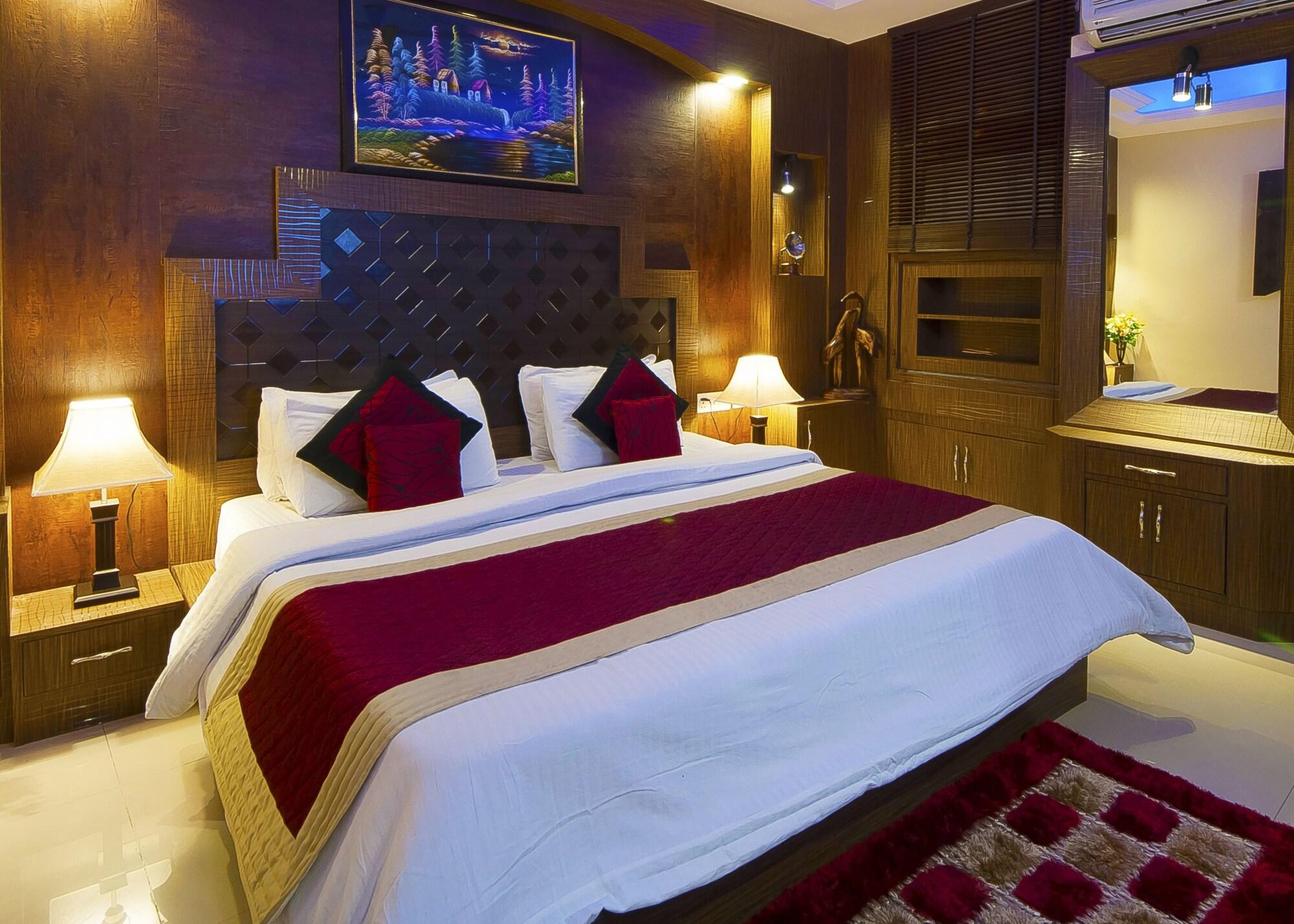 Airport Hotel Vishal Residency New Delhi Bagian luar foto