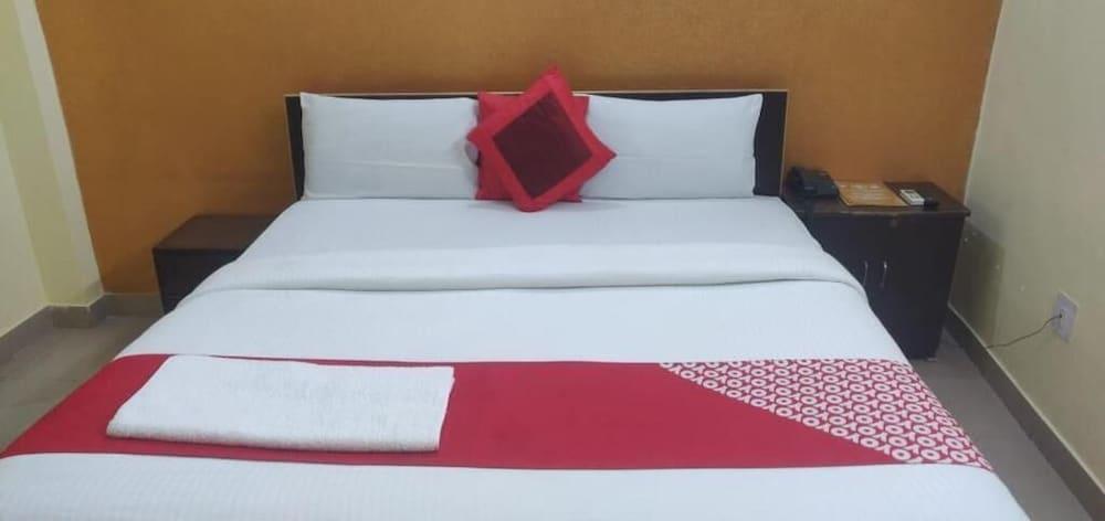 Airport Hotel Vishal Residency New Delhi Bagian luar foto