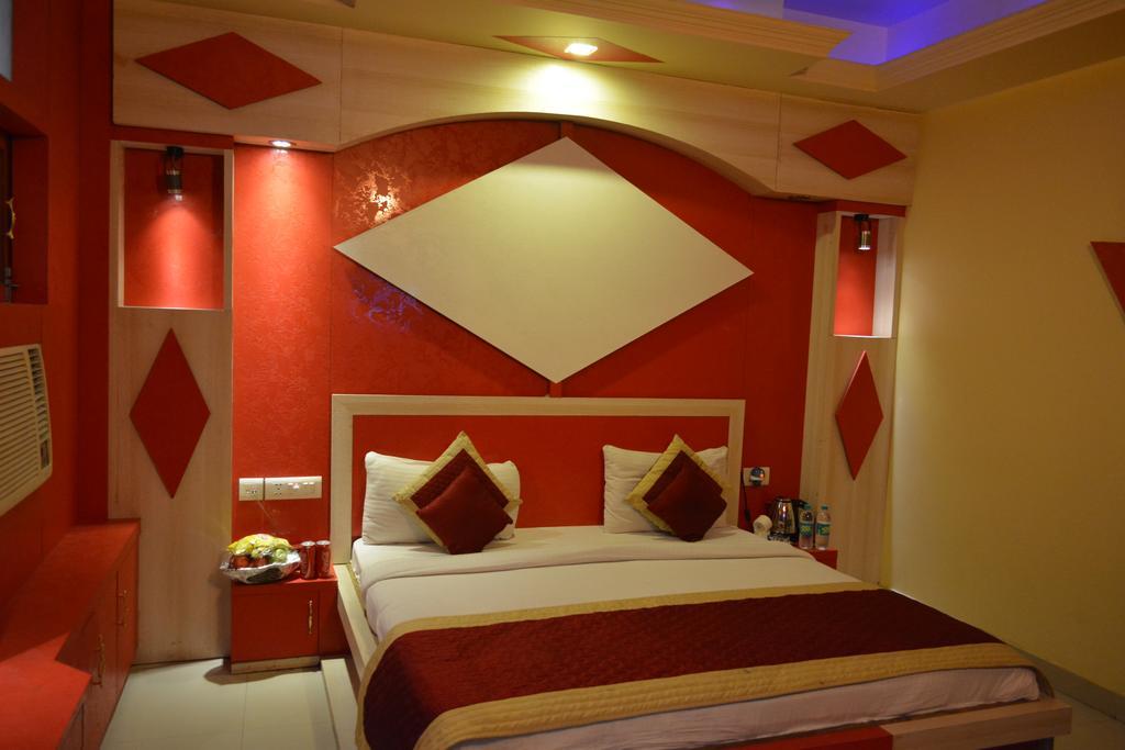 Airport Hotel Vishal Residency New Delhi Bagian luar foto