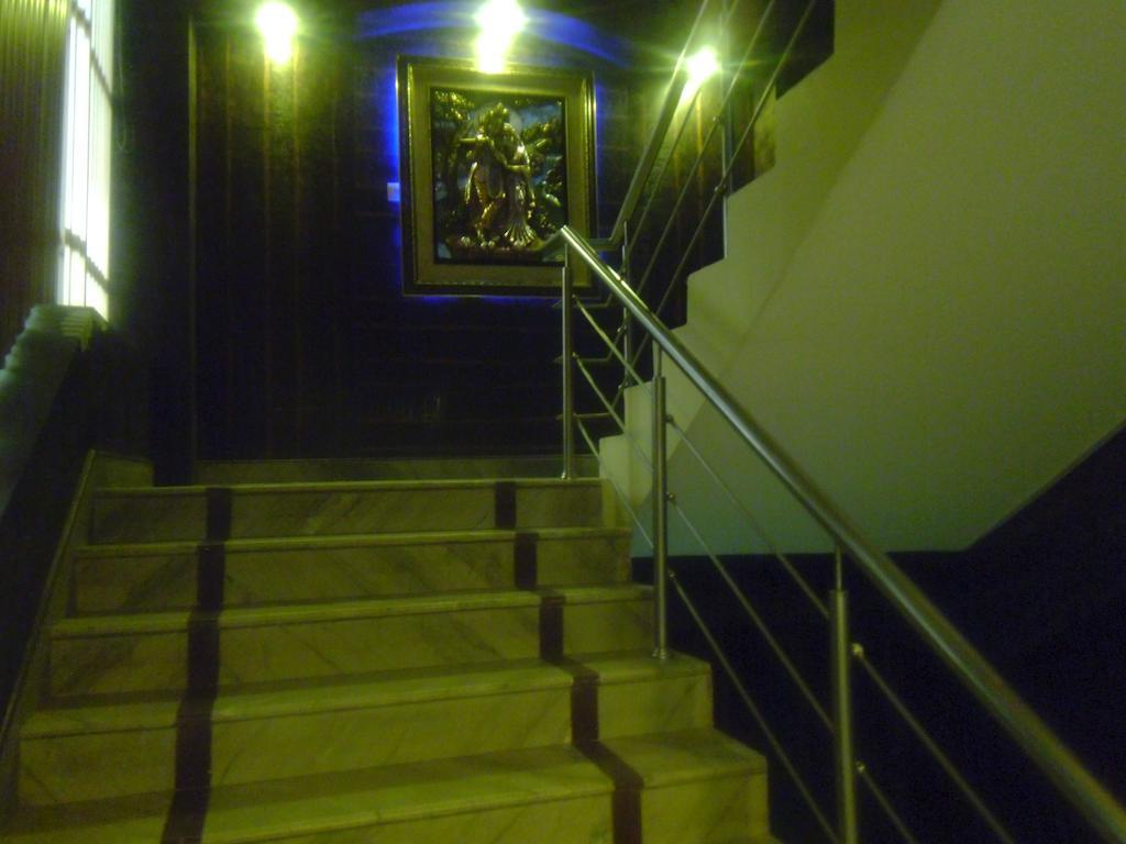 Airport Hotel Vishal Residency New Delhi Bagian luar foto