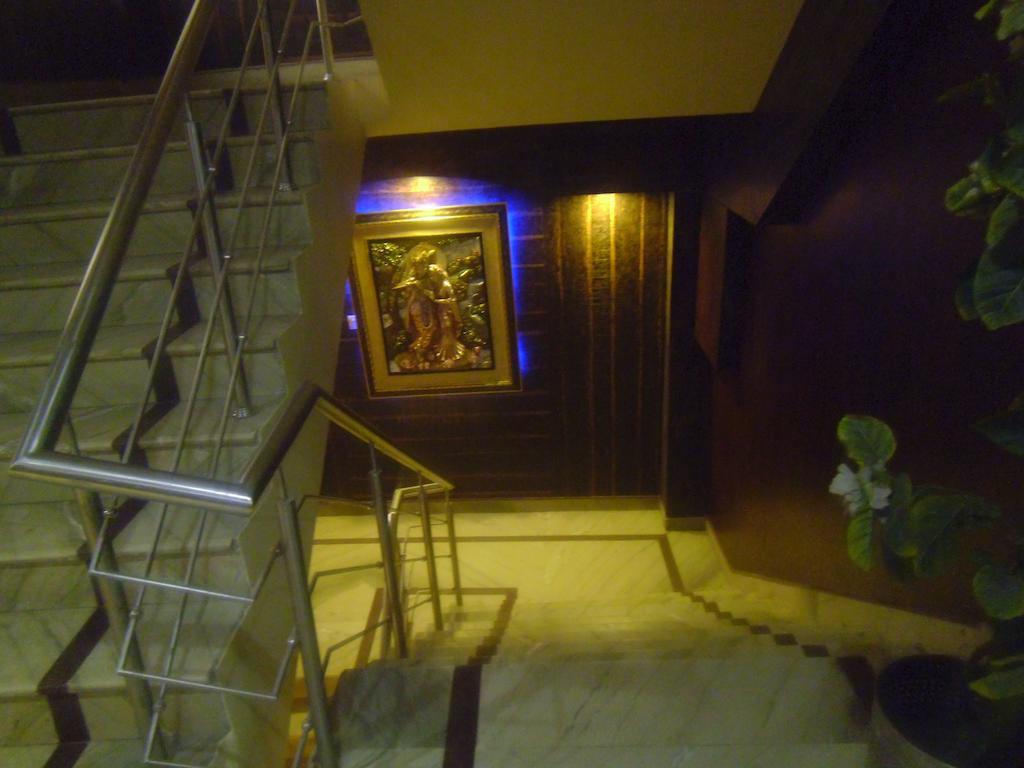 Airport Hotel Vishal Residency New Delhi Bagian luar foto