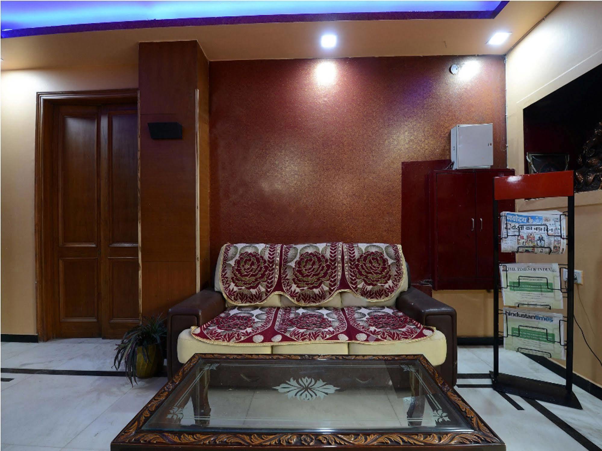 Airport Hotel Vishal Residency New Delhi Bagian luar foto