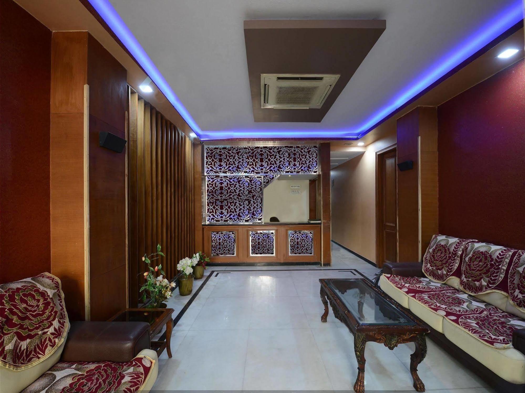 Airport Hotel Vishal Residency New Delhi Bagian luar foto